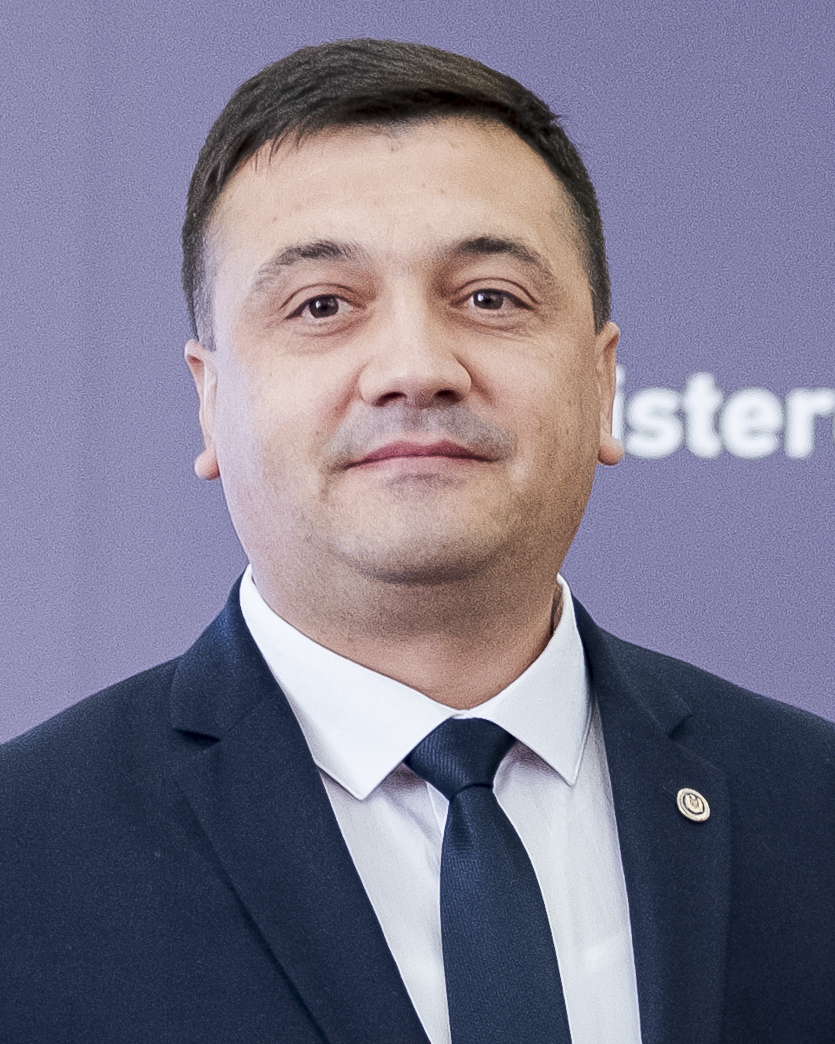 Адриан Ефрос